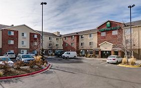 Crestwood Suites Denver Aurora